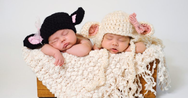 Что подарить на рождение близнецов